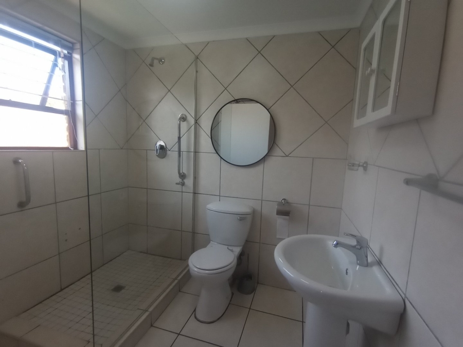 To Let 2 Bedroom Property for Rent in George Central Western Cape